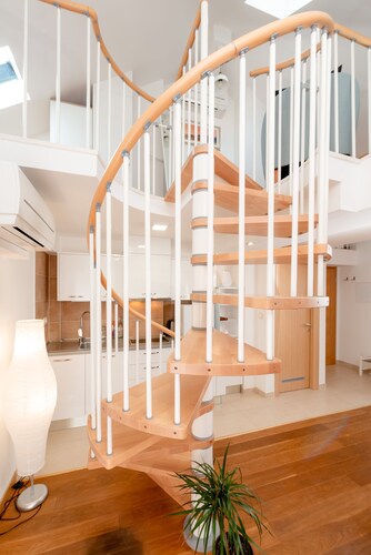 Villa Roza with Pool House