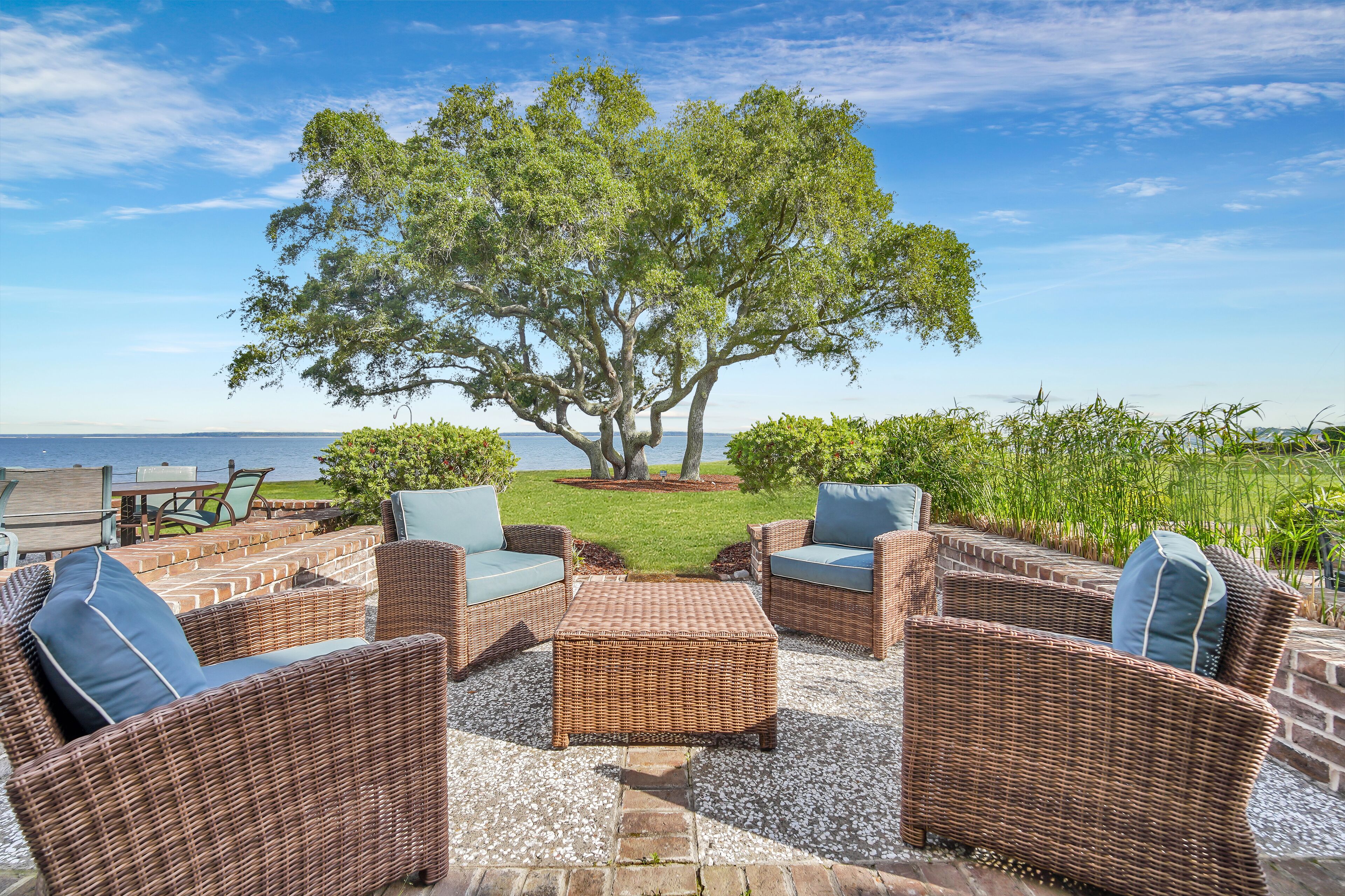 703 Schooner Court sleeps 7 with Calibogue sound views in Harbour Town. Book your stay today!