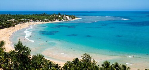 Amazing 21st Floor Beachfront Apartment. Playa Azul ll, Luquillo