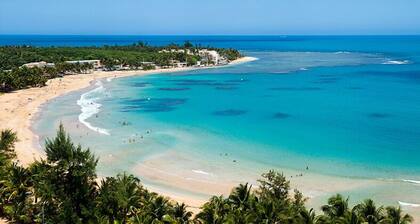 Amazing 21st Floor Beachfront Apartment. Playa Azul ll, Luquillo