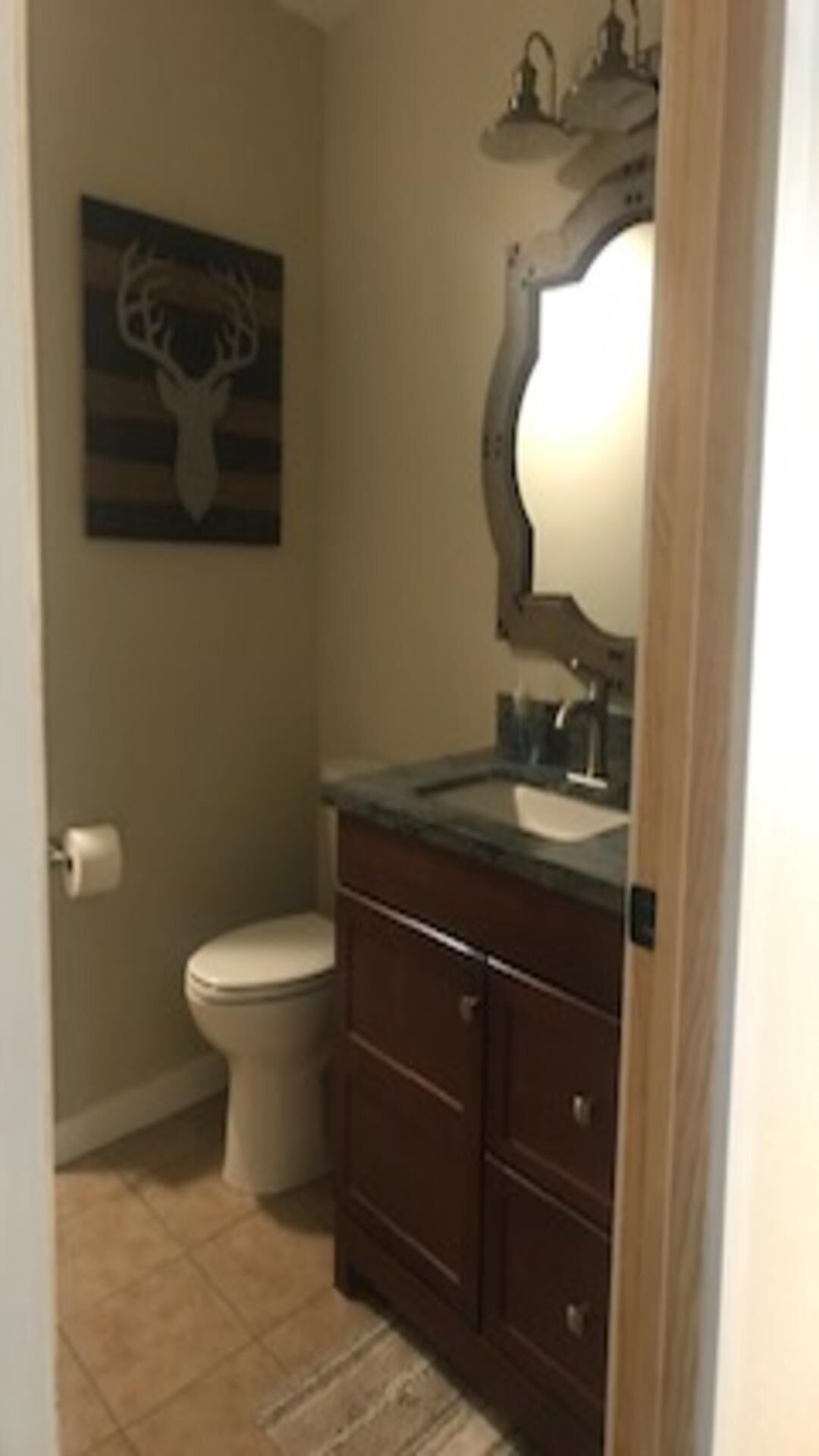 Walking distance to the lake! Enjoy a slice of Tahoe and Kings Beach beauty!!!