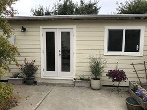 Exterior detail - Furnished detached garden cottage (SF)