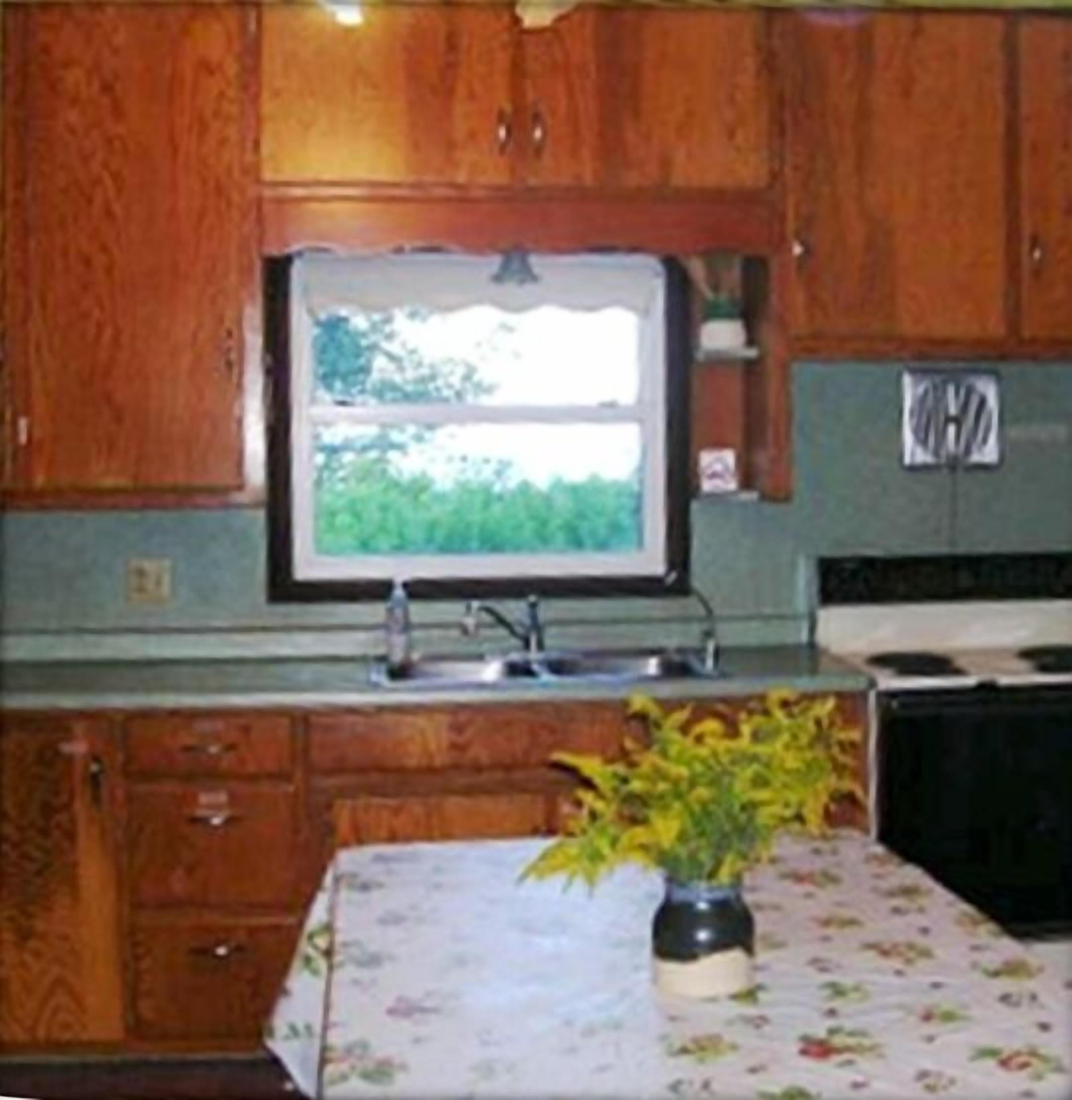 Harmony House, peace on South Bay, Pelee Island