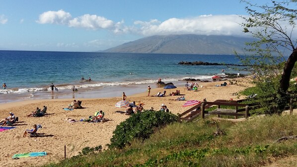 Beach nearby, beach towels
