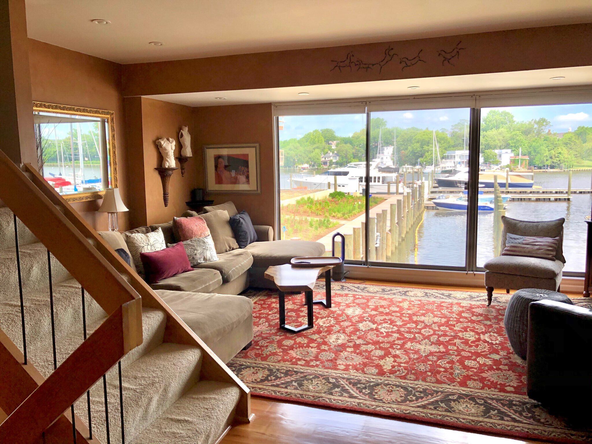 Beautiful Waterfront Townhome In Historic Annapolis
