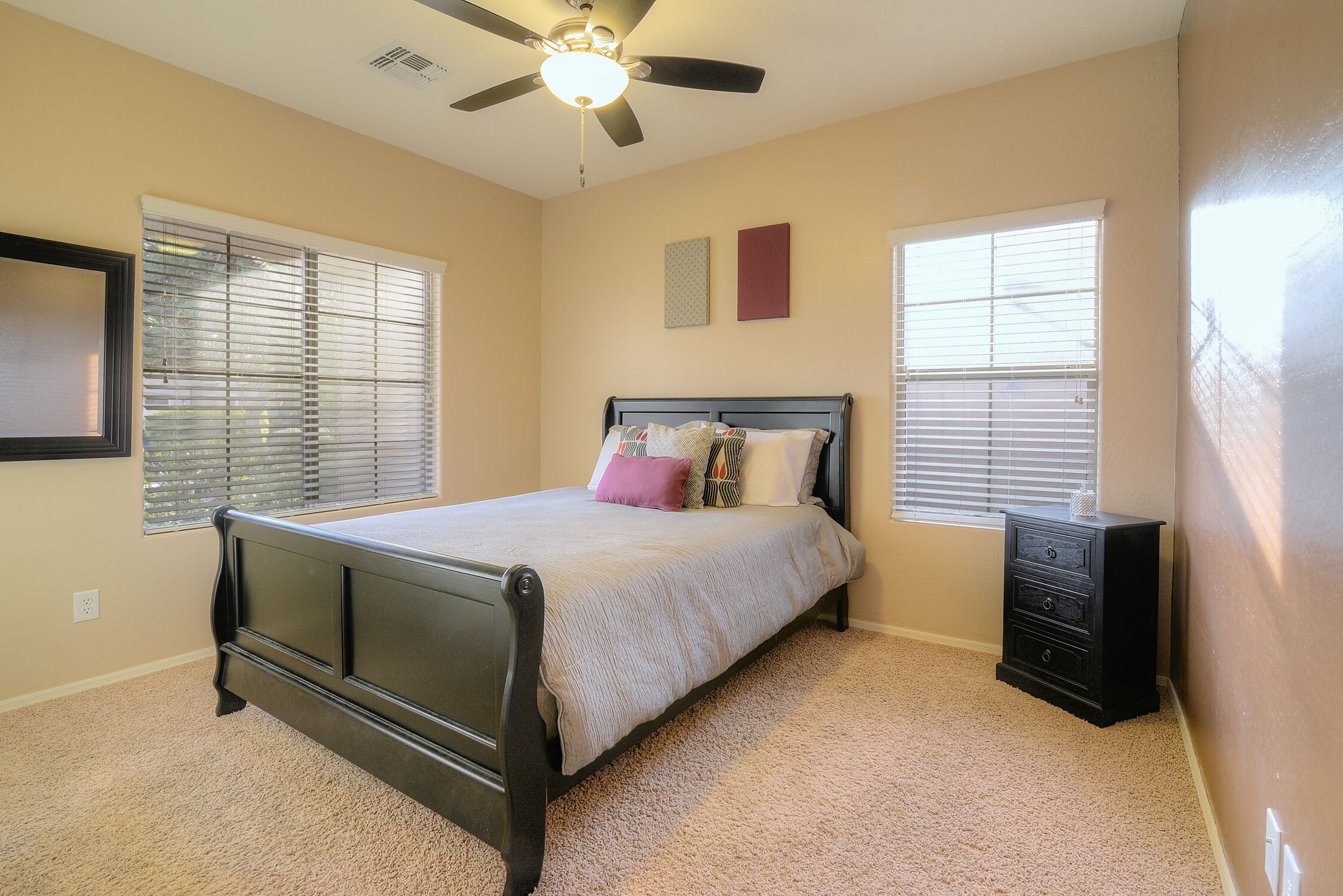 Charming Goodyear home! Perfect for spring training.