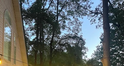 Large home w/private Lake MI Beach access and convenience to local attractions