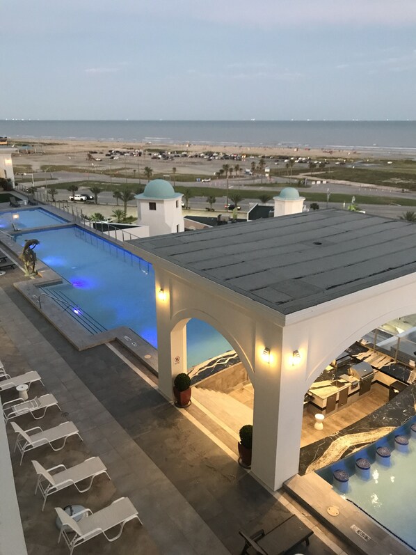 Piscine extérieure, piscine chauffée