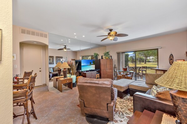 Smart TV, DVD player, stereo