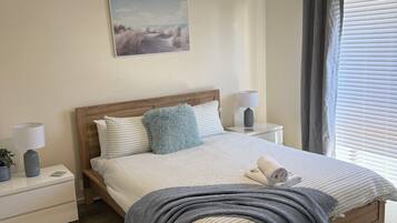 5 quartos, ferros/tábuas de passar roupa, Wi-Fi de cortesia