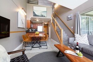 Televisión y chimenea