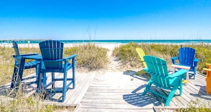 Beach Therapy - Oceanfront!! 4 BR / 3 BA Enjoy the views from Master Bedroom!