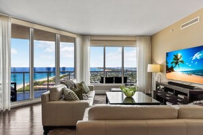 Smart TV, libri, impianto stereo