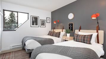 3 habitaciones, escritorio, tabla de planchar con plancha y wifi