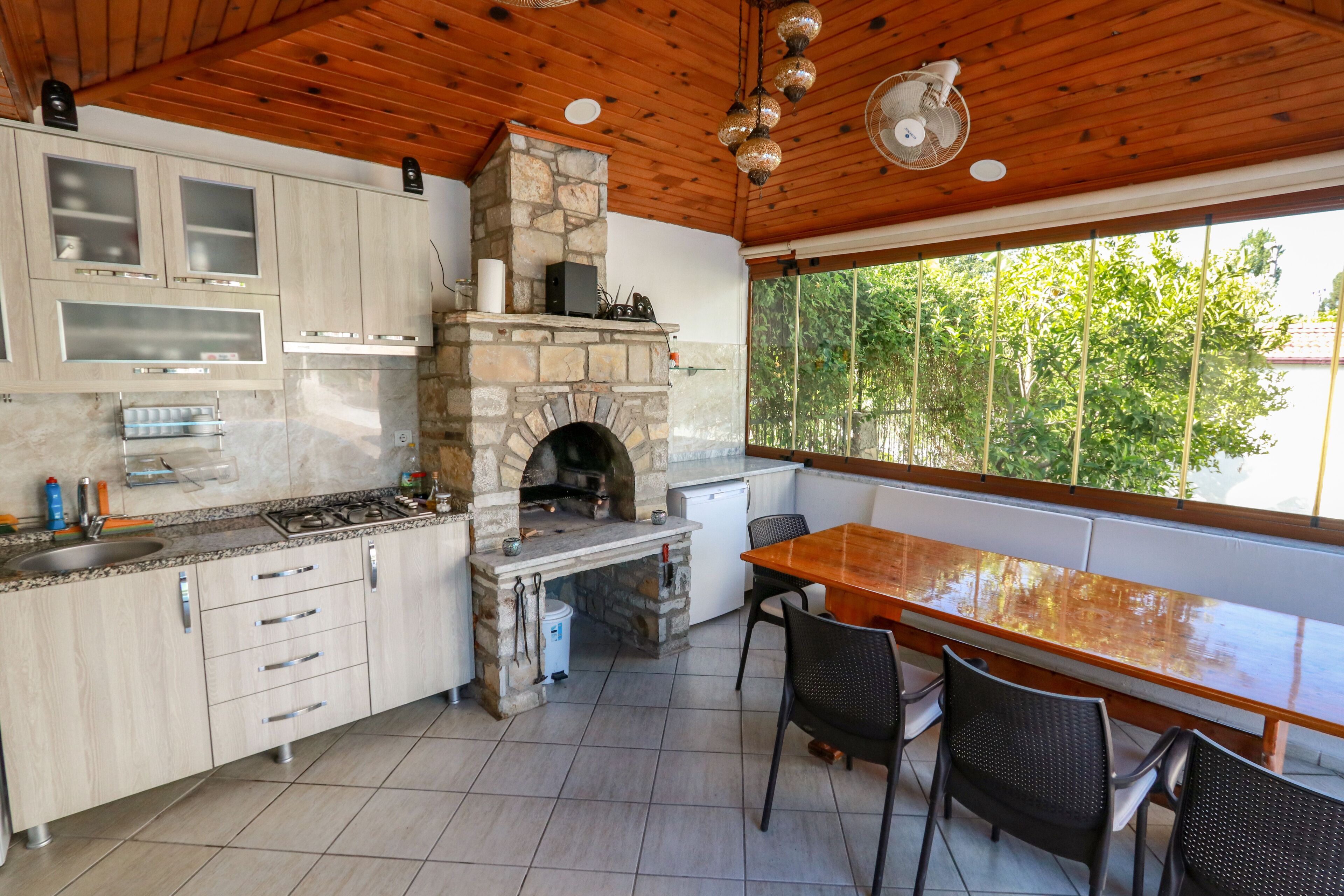 Private Villa en suite rooms Big Pool+Jacuzzi, Sec. Alarm, heated pool. 