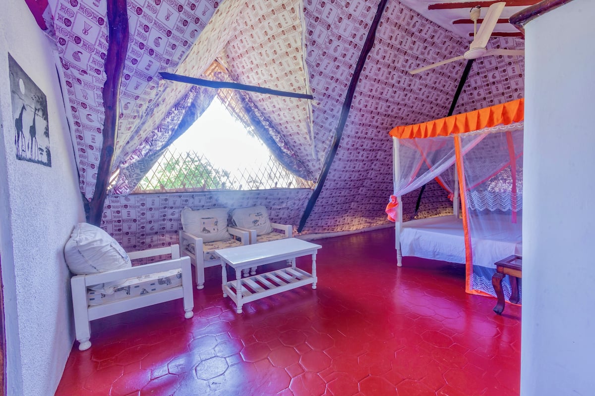Familie villa (Holly) | 4 slaapkamers, een kluis op de kamer, een bureau