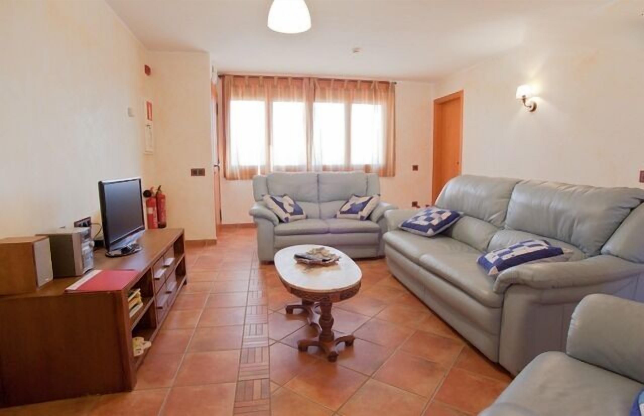 Self catering Les Farreras for 7 people