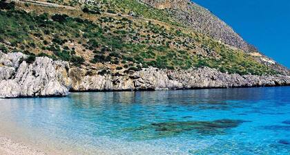 Huvila meren rannalla / 80 metrin päässä rannasta / Avola Lido / Siracusa / Val di Noto