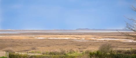 Hillview Lodge, Brancaster Staithe: Distant view to Scolt Head island