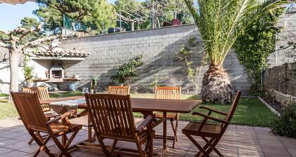 L' Escala: Casa con jardín. wifi free HUTG -006805