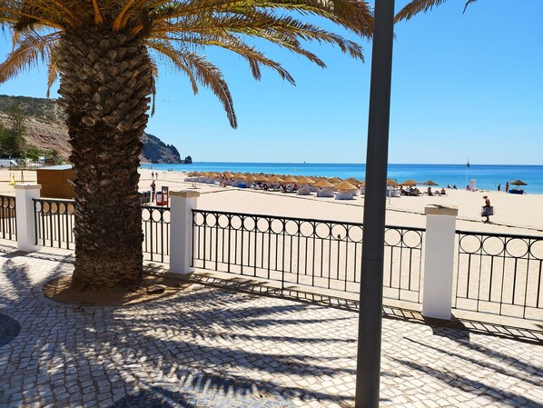 Plage à proximité, serviettes de plage