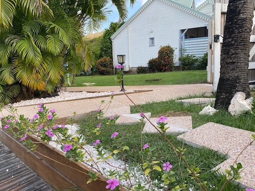 Bungalow with terrace and garden near white sandy beach Sainte-Anne 