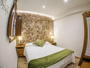 3 chambres, fer et planche Ă repasser, Wi-Fi gratuit, draps fournis