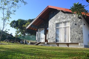 Exterior - Home away from home in Kandy (Digana)