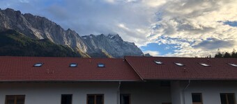 Appartement spacieux avec Zugspitzpanorama unique