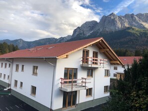 Esterni