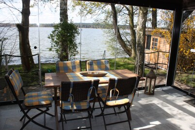 Bungalow directly on the lake with conservatory, very private - Ferienhof Löschebrand
