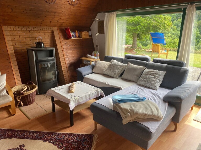 Casa De Vacaciones Tranquila Y Acogedora Con Chimenea, Zona De Barbacoa Y Fantásticas Vistas<br> - Biedenkopf
