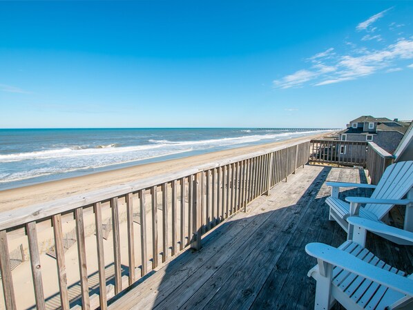 On the beach - 2875 - MOJO'S, Beautiful oceanfront home to spot dolphins and see crashing waves (Duck)