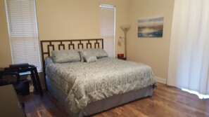 3 bedrooms, iron/ironing board, WiFi, bed sheets