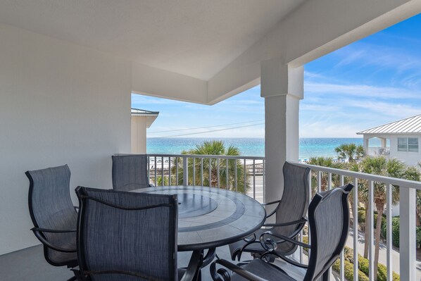 Outdoor dining - Steps to Private Beach, Maravilla Condo, Miramar Beach FL (Miramar Beach)