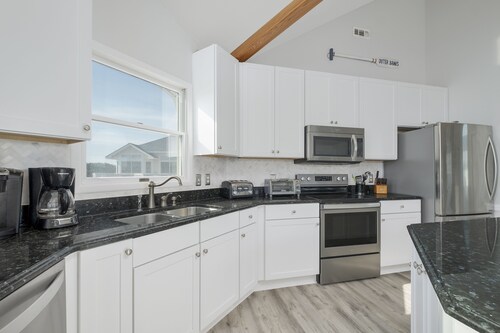 Allekirjoitussarja Robins Nest | Pine Island, Corolla | Oceanside | 6 makuuhuonetta | Nukkuu 17