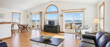 Télévision, lecteur de DVD, chaîne hi-fi