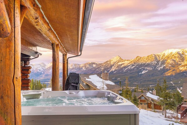 Outdoor spa tub - Ski-In/Out Mountain Cabin Home! Private Hot Tub, Stunning Views, 7min Drive to R (Big Sky)