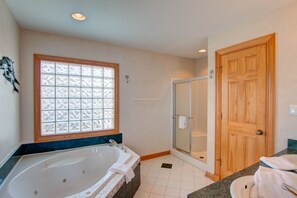 Badewanne, Whirlpool, Handtücher