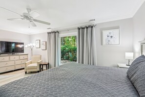 3 bedrooms, desk, iron/ironing board, internet