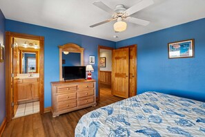 11 bedrooms, WiFi, bed sheets - 6100- Red Snapper Inn, Red Snapper Inn | Oceanfront | South Nags Head | Sleeps 22 (Nags Head)