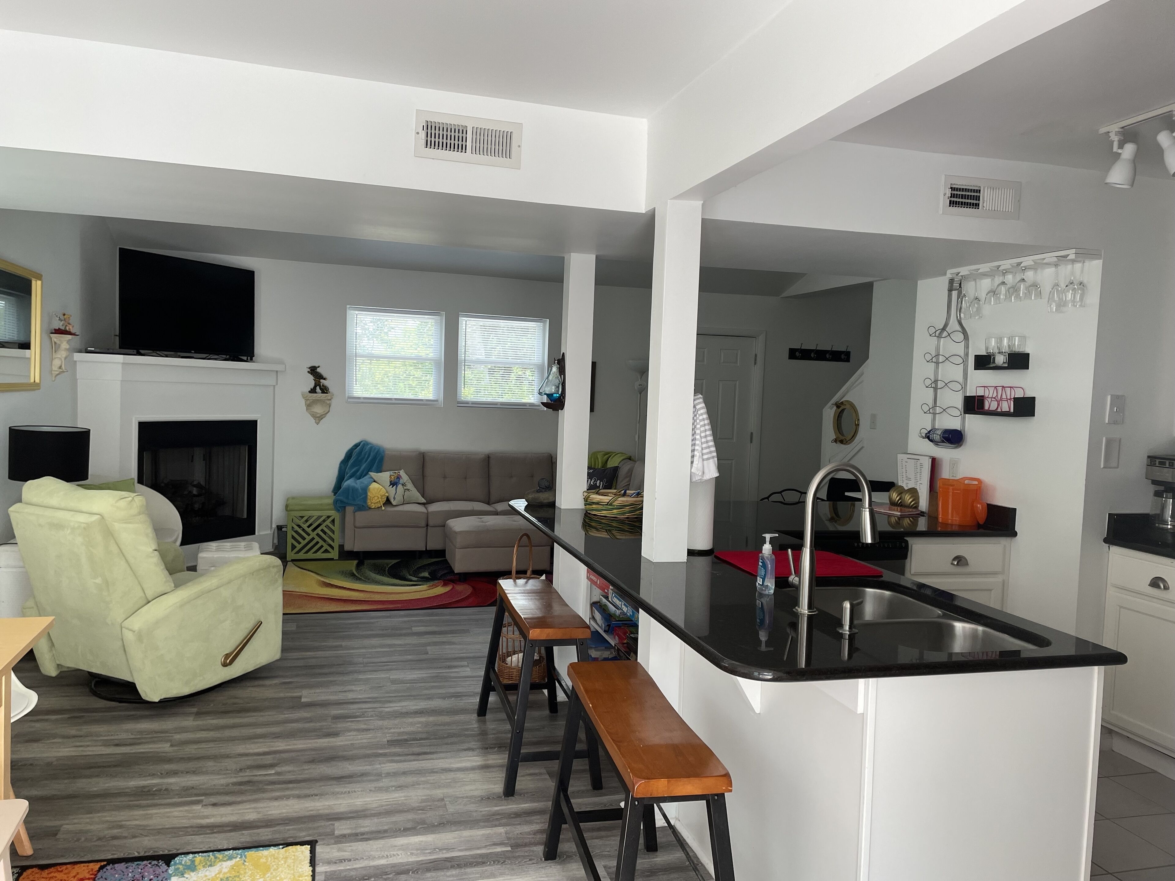 Family and Pet Oriented Home That Will Assure You of Wonderful Memories