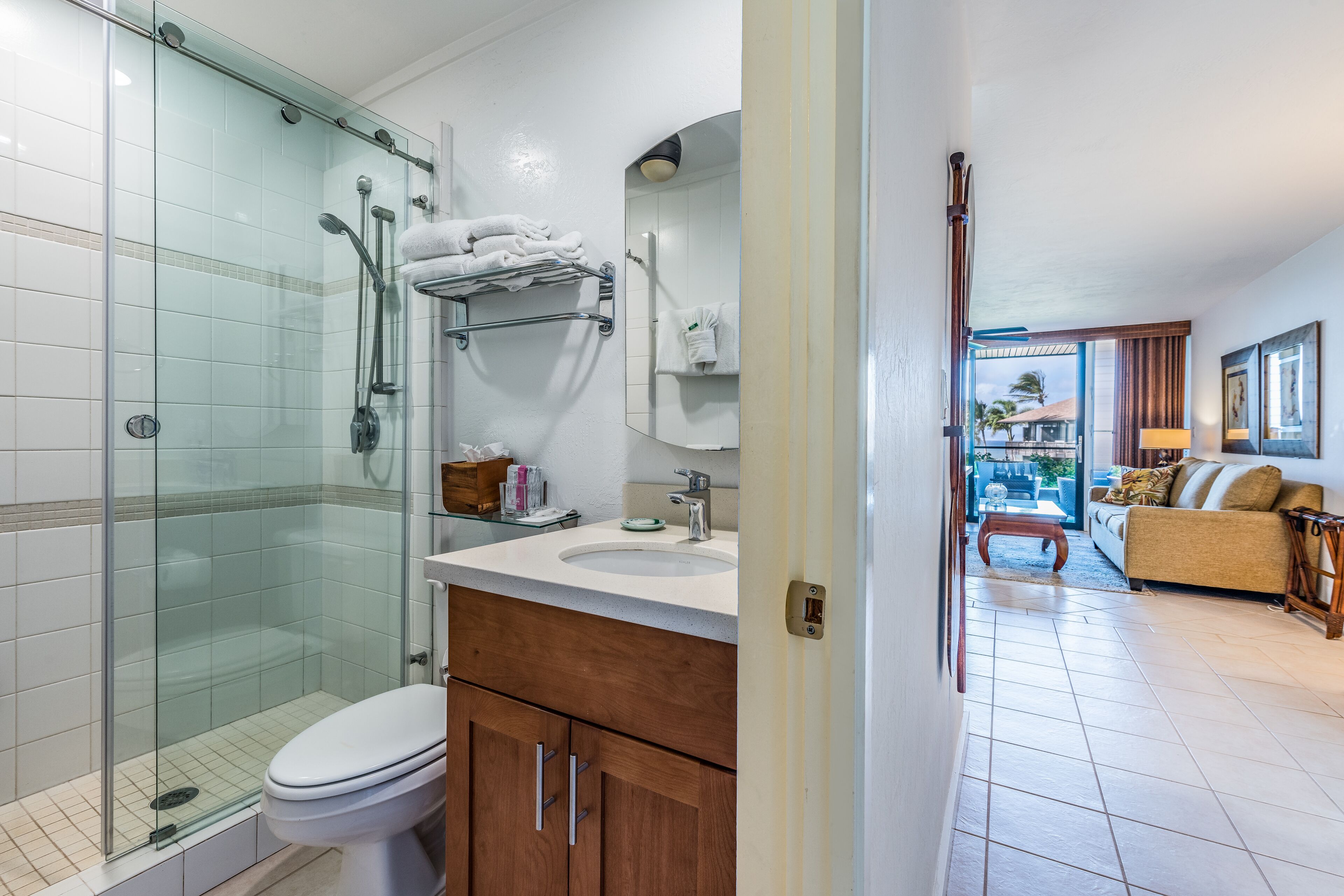 Maui Mahinaa Surf Oceanfront Condo with a great view Lahaina