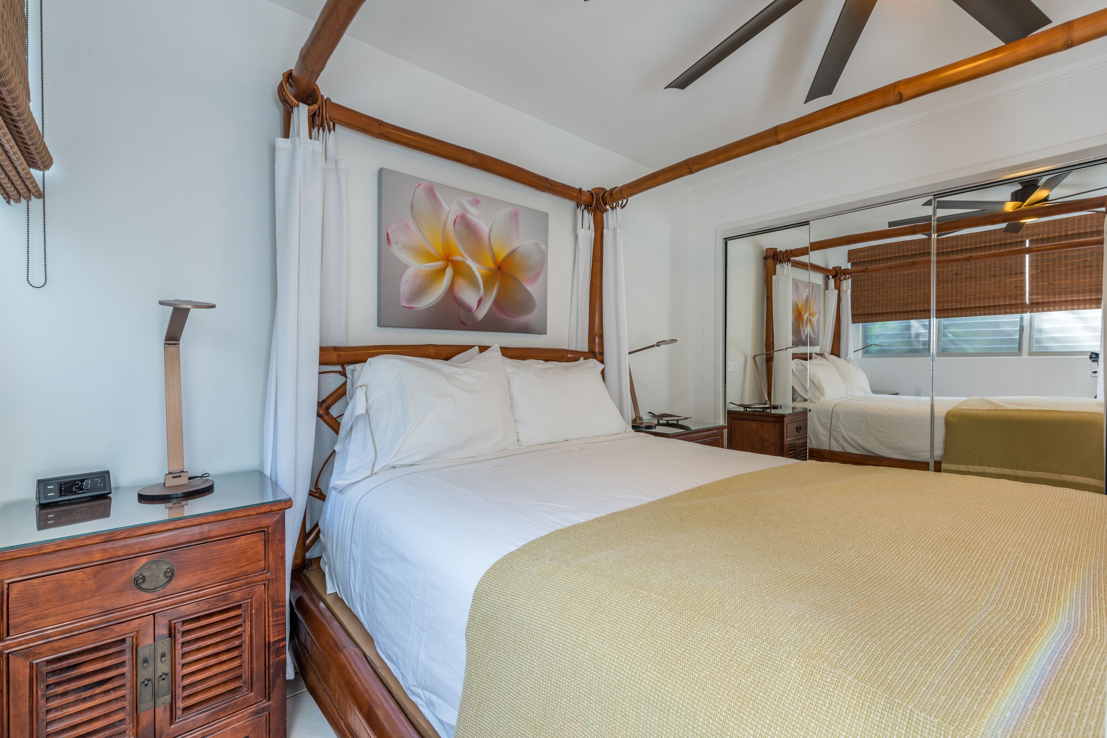 Maui Mahinaa Surf Oceanfront Condo with a great view Lahaina