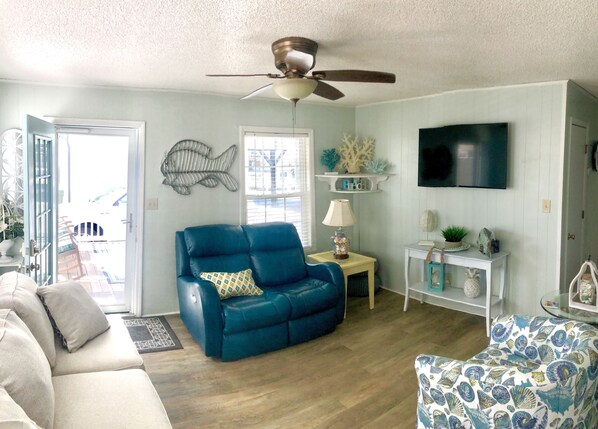 Smart TV, DVD player