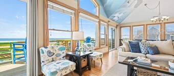Spacious oceanfront rental with private pool!