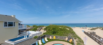 Spacious oceanfront rental with private pool!