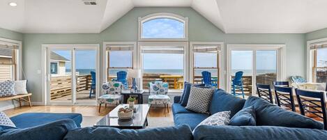 Televisión, reproductor de DVD y estéreo