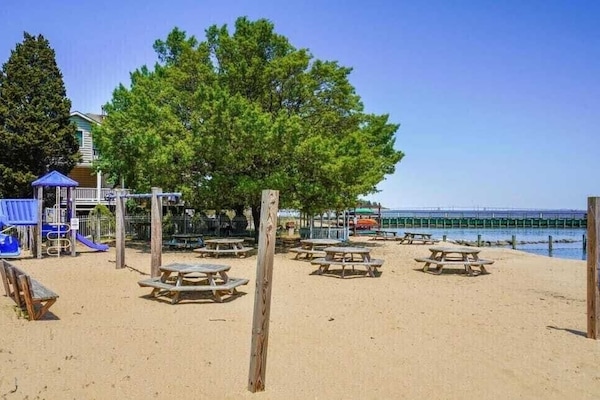 Platja a a prop, gandules de platja i tovalloles de platja