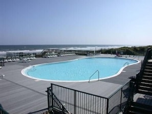 Piscine extérieure